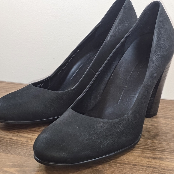 Ecco Shoes - NWOT ECCO Shape 75 Black Pumps Women's Size 8.5 US/EUR 39